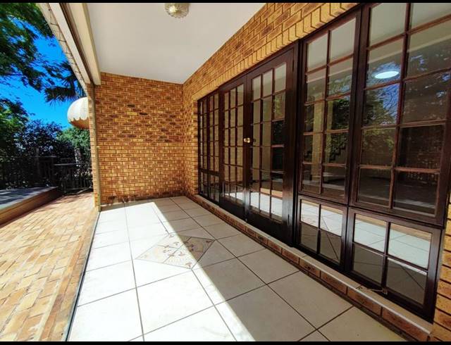 4 BEDROOM TOWNHOUSE FOR SALE IN WEMBLEY